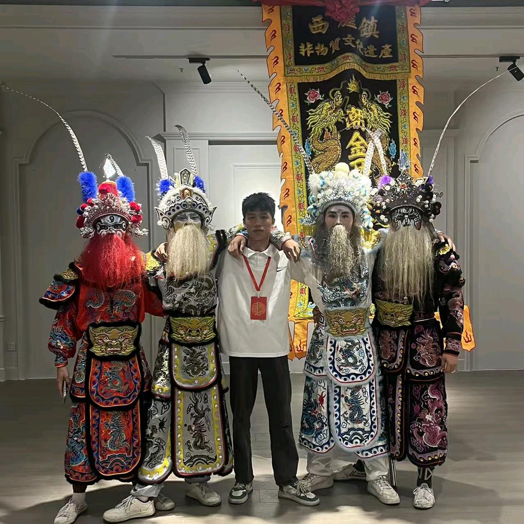 潮金西英歌队（陈泽波）总队长