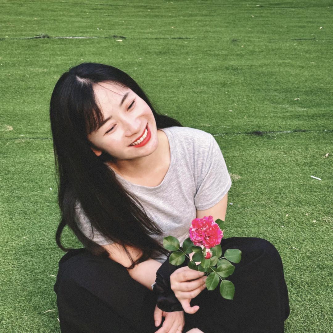 ～ Lily Lee。💃