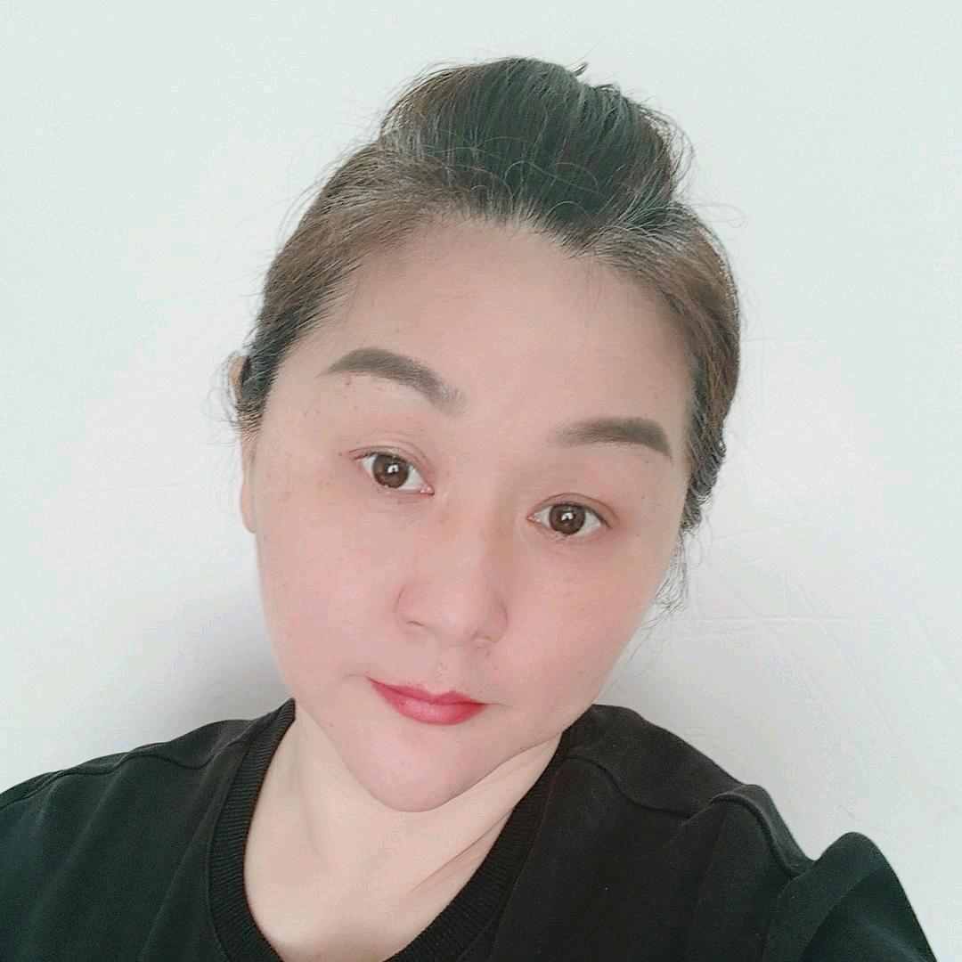 晓慧（橱窗里有好物选购）