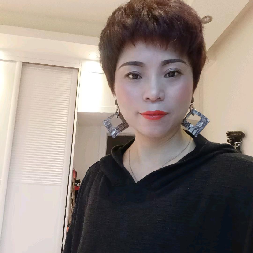 凉山慧姐（每天10点到12点开播）