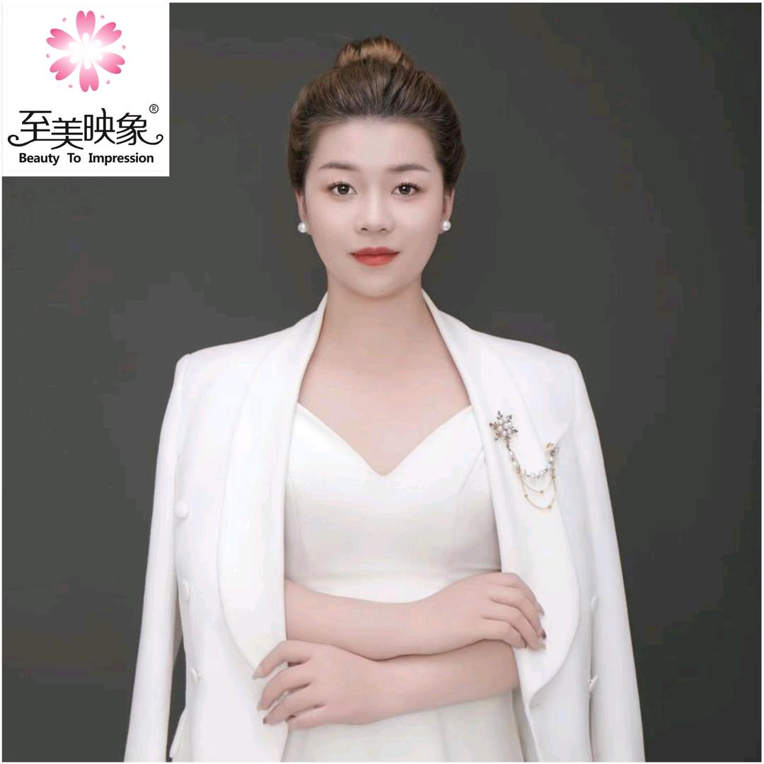 原阳潮品美妆小红