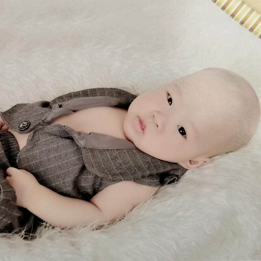 小玥玥和小君君的生活