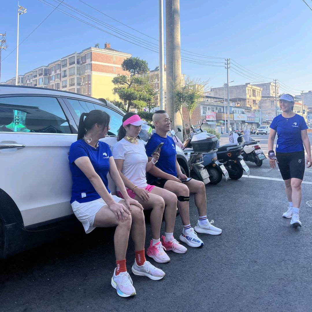 上河苑跑团，四少