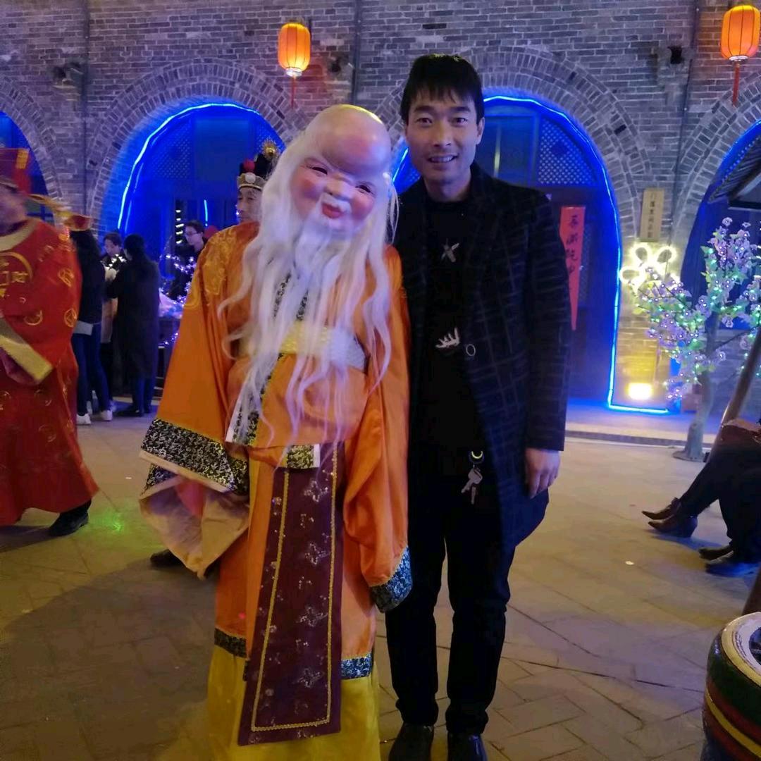 金亮