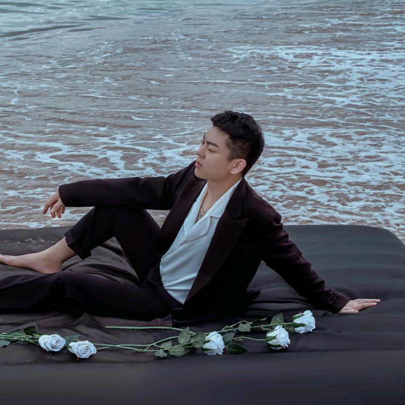 于子丶