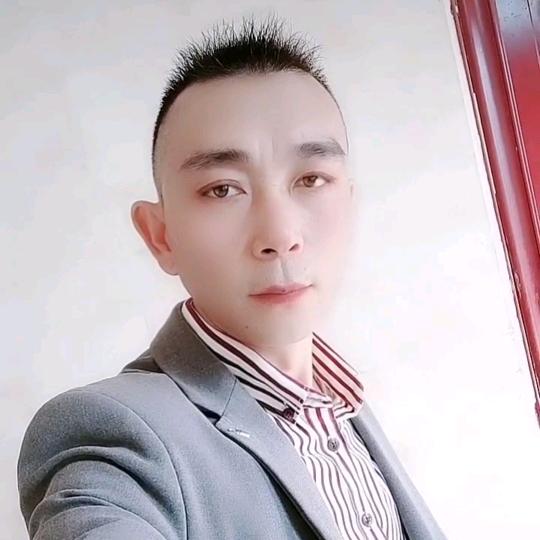 从此等风等雨不等你。