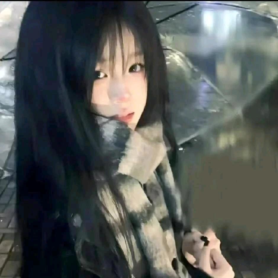鱼糯糯.