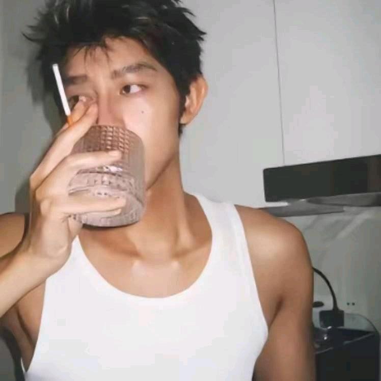 Xin/.