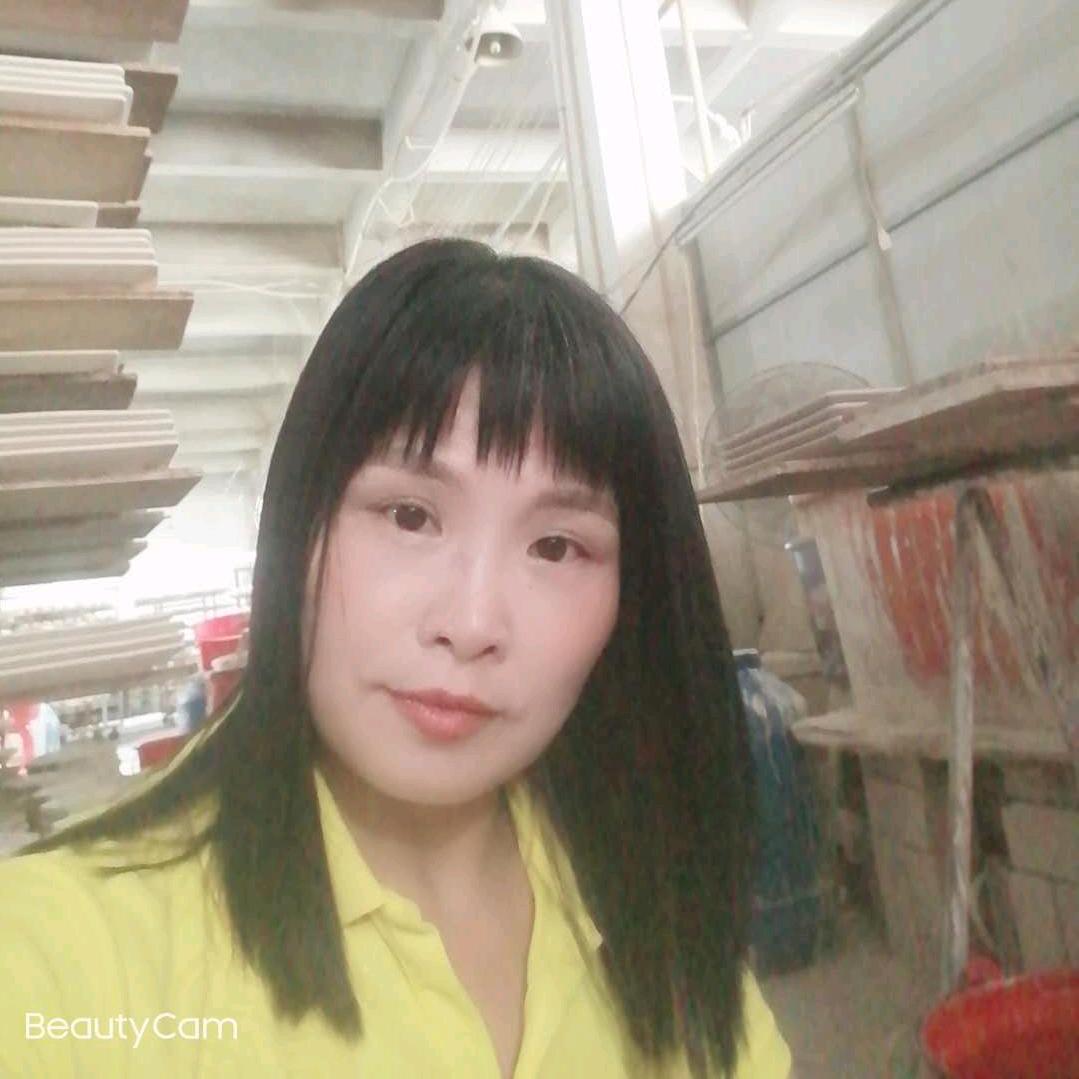 秀姐，晚上9:30开播。