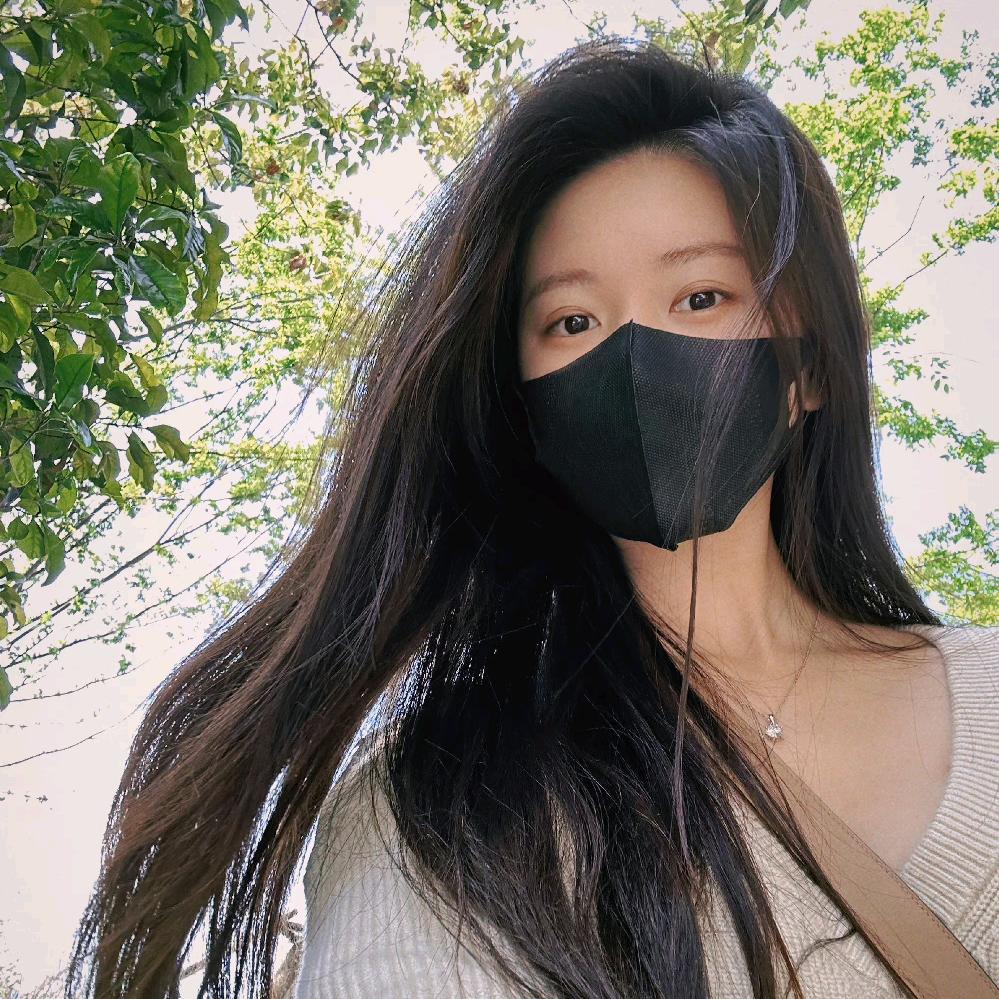 亚滴新能源-梦琪