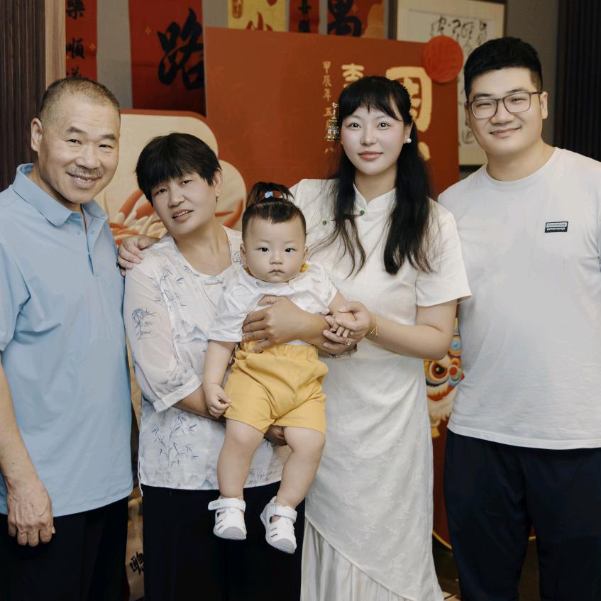 李洪强