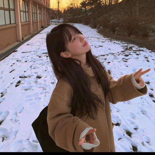 𝑪𝒉𝒂𝒓𝒐𝒏❀