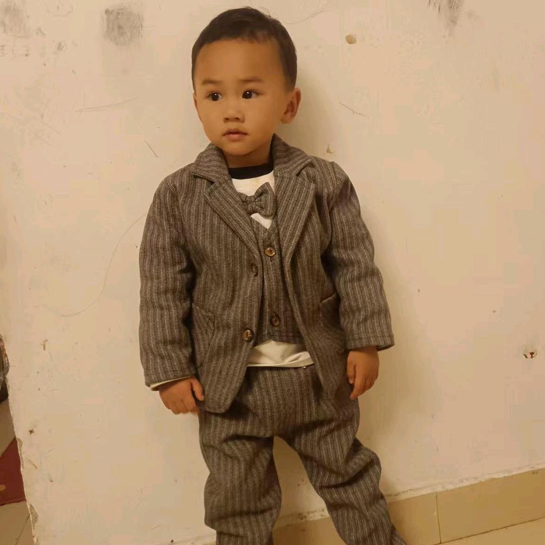 王家四千金+1少爷