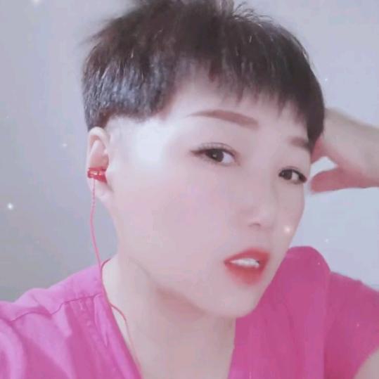 冷᭄এ💚心᭄এ