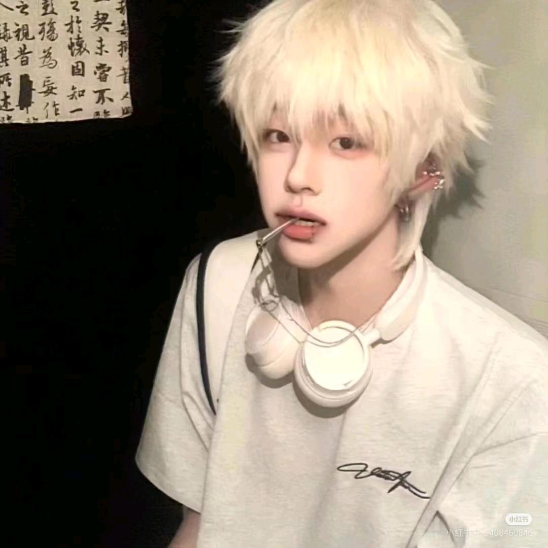 @雯雯睡不着🌈