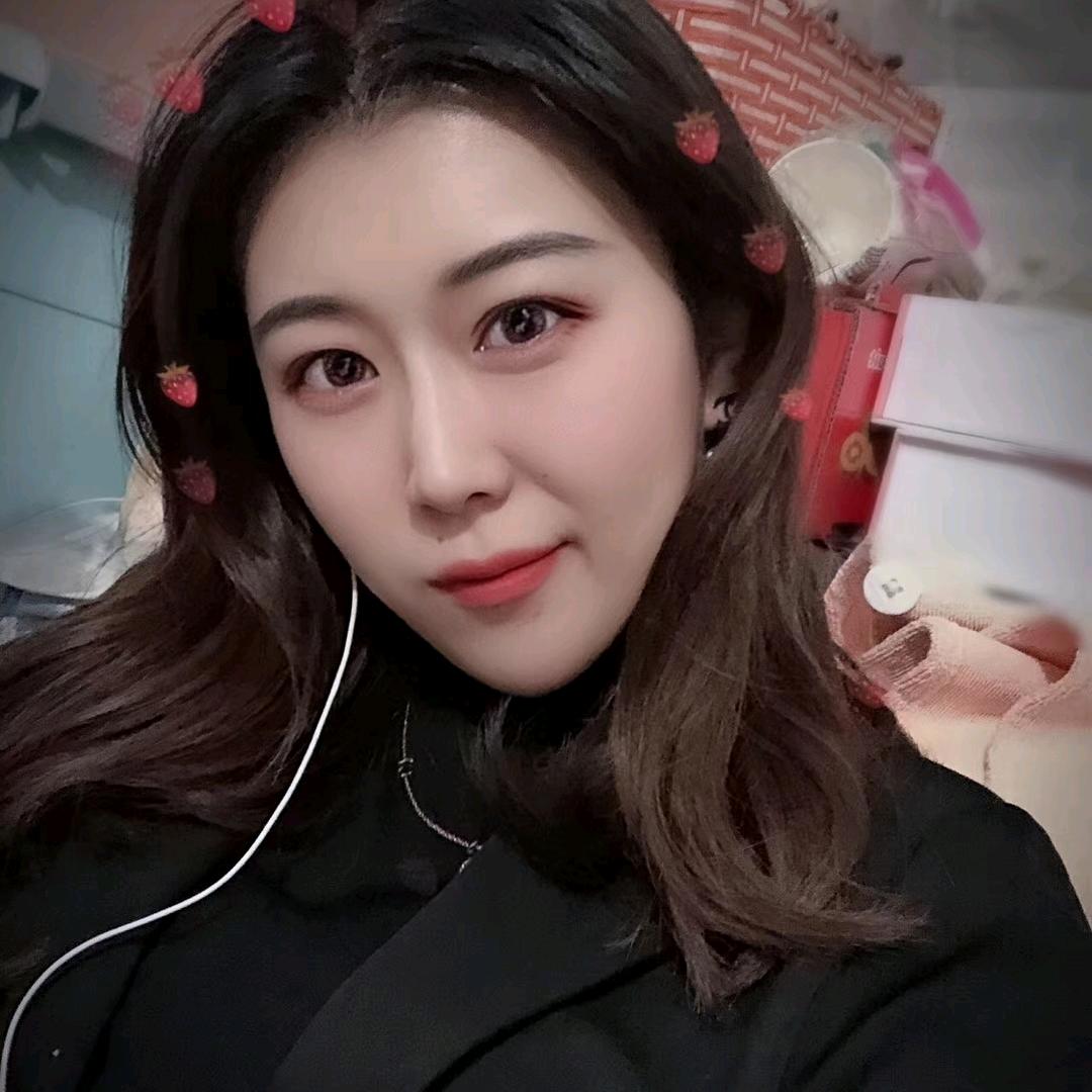 ✨月亮上的垂耳兔🐰