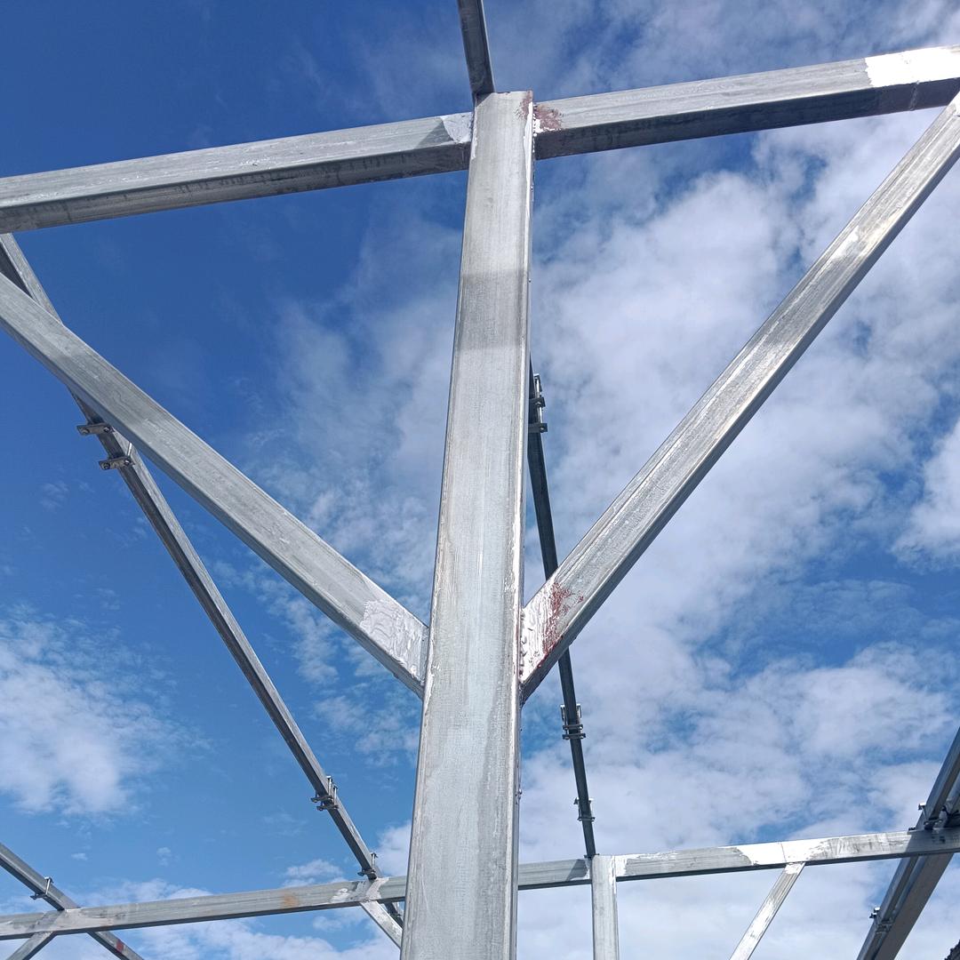 专业安装光伏，招团队，及钢结构厂房，