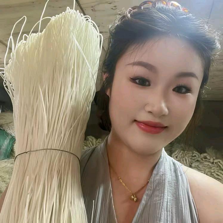 琪琪在农村