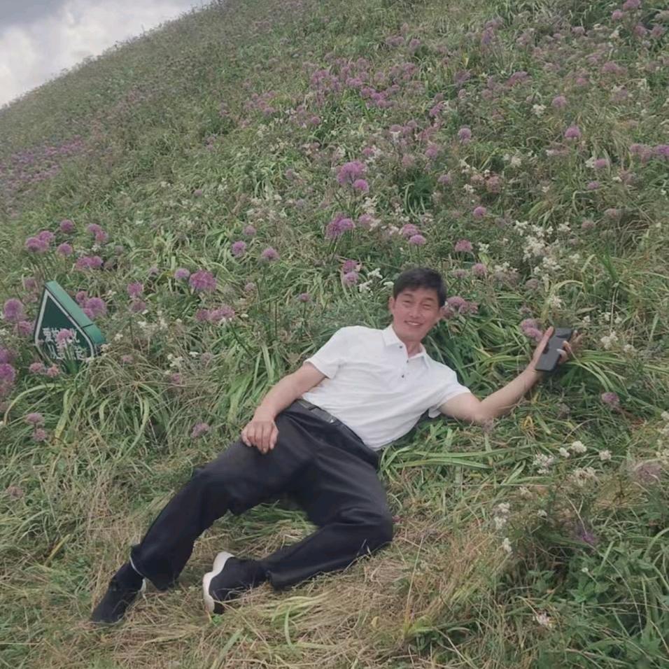 开心一天是一天杨哥