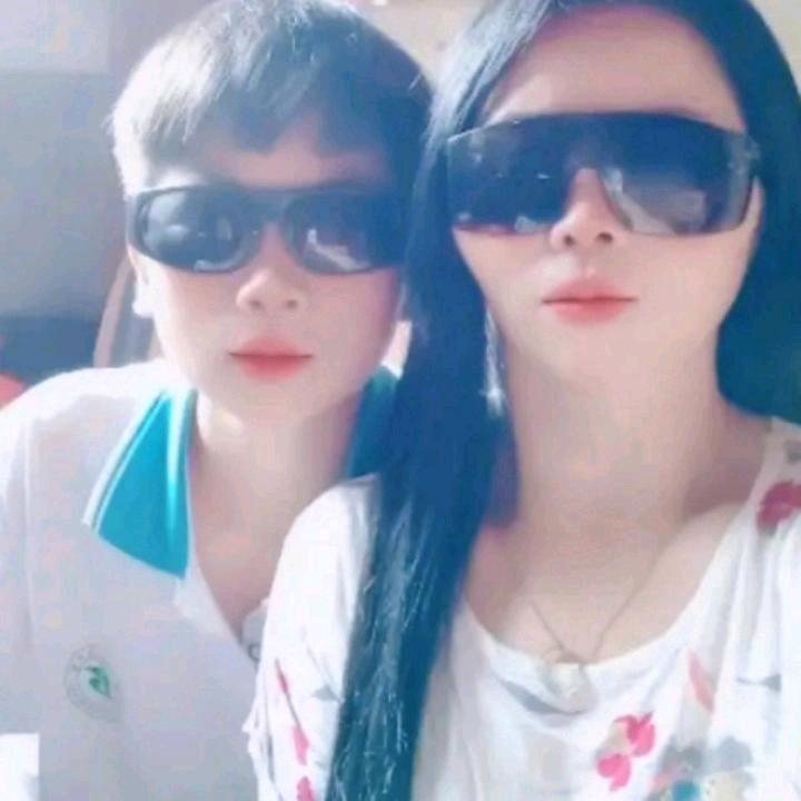 我是山头傻傻的男人婆