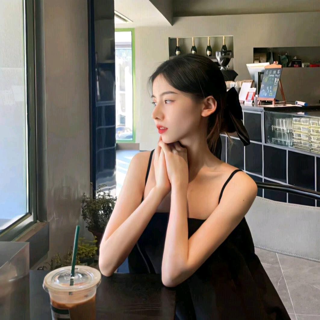 ᥫᩣ 泡泡鱼^∈^