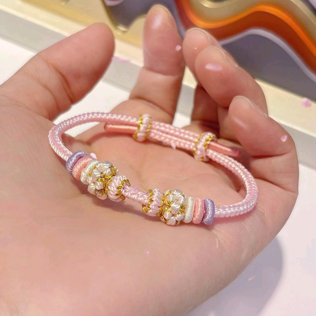 90后宝妈手工编绳