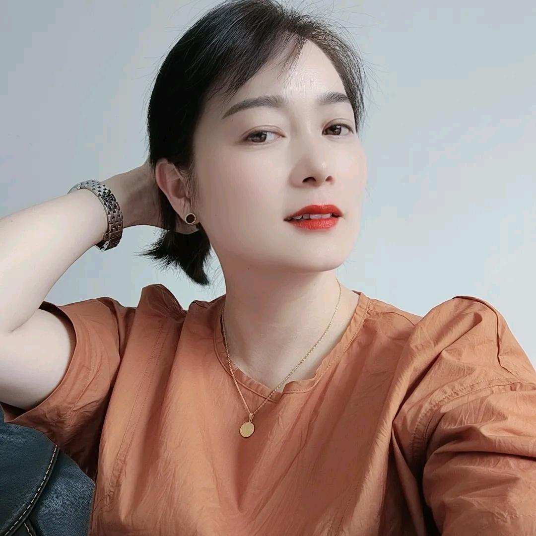 啦啦姐
