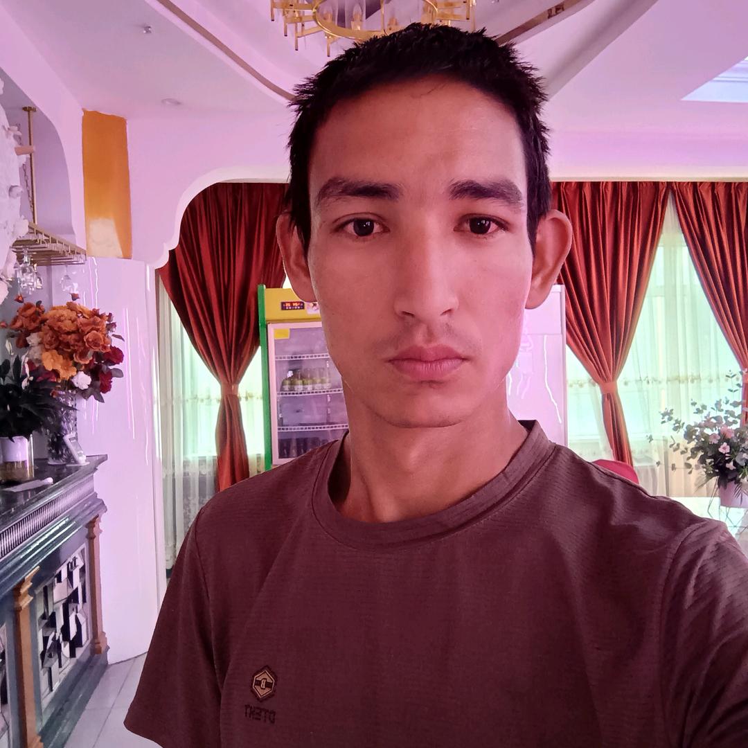 يوقلە مۇھەببەت 🤫