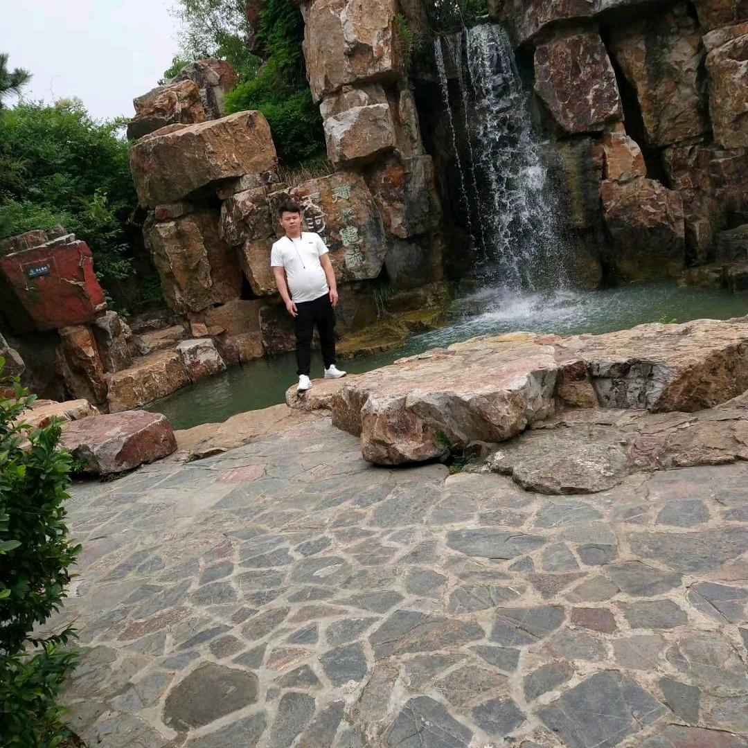 半醉半醒半浮生，