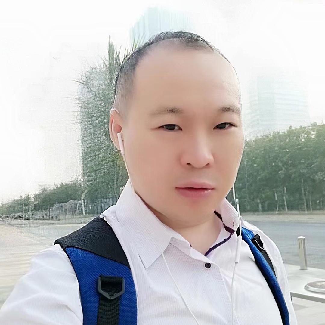 是曺芮铭小叔呀