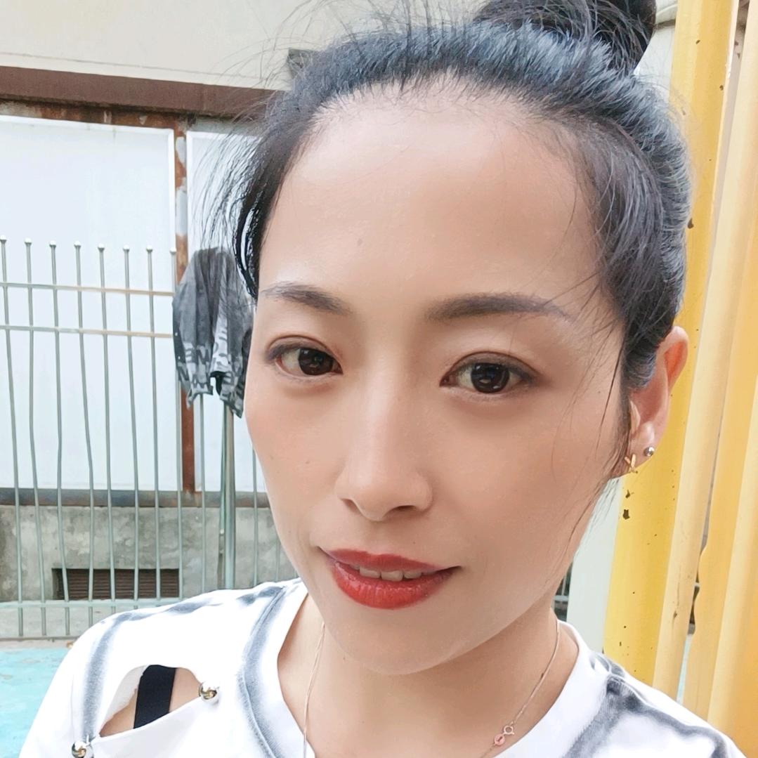宜城—衣世茹歌女装