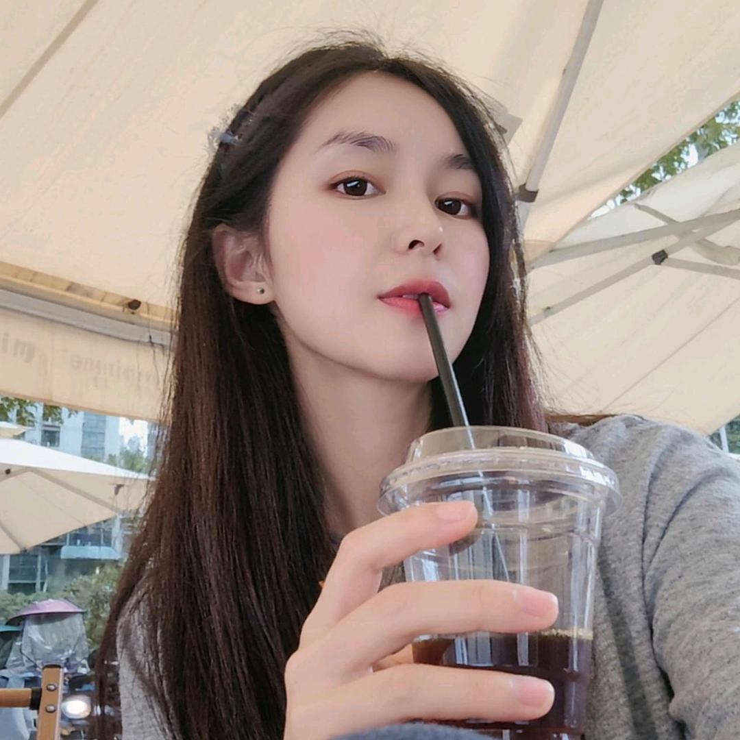 @文雯