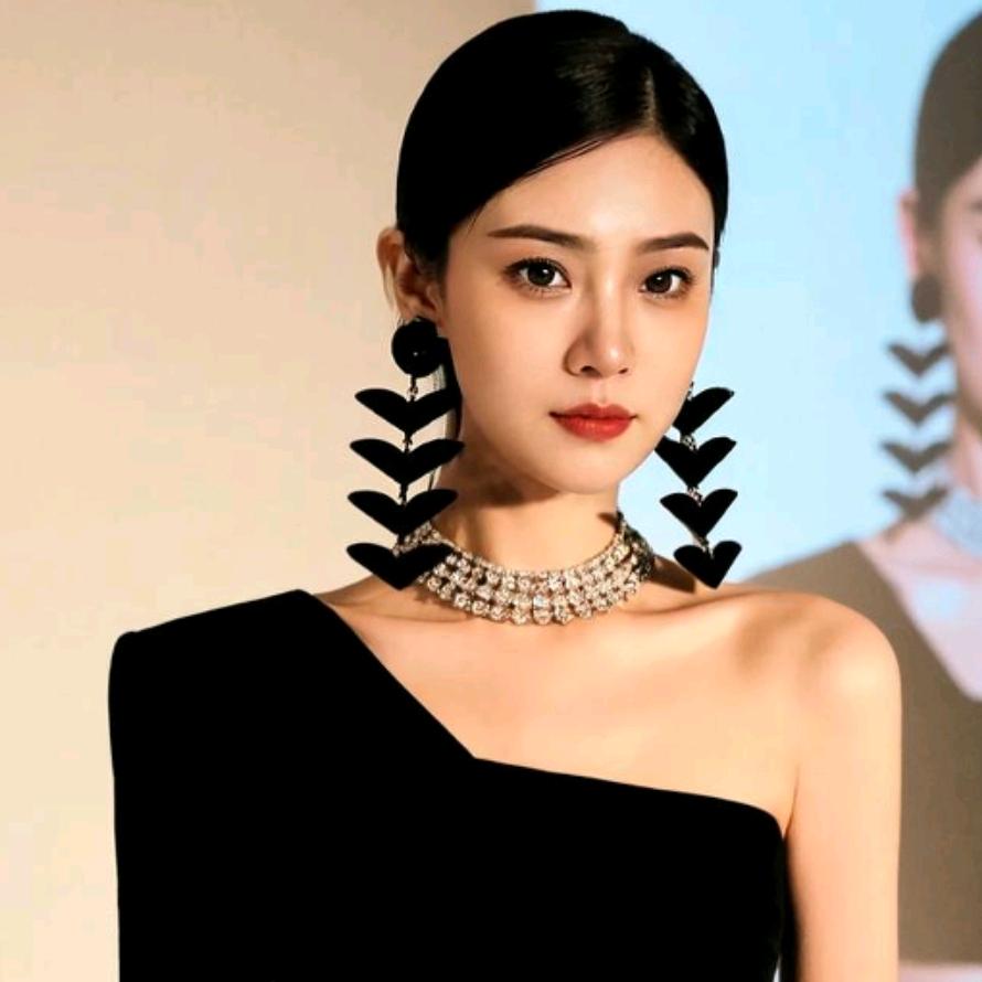 锦蓉王兰·实体转型