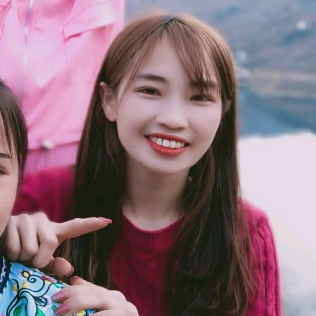 ©️乖乖女 ✔️( 与世无争）