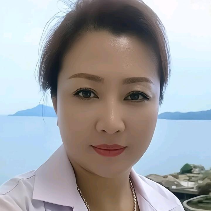 李艳梅一个人