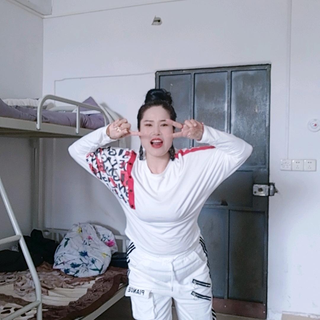 👹桃花朵朵开👹