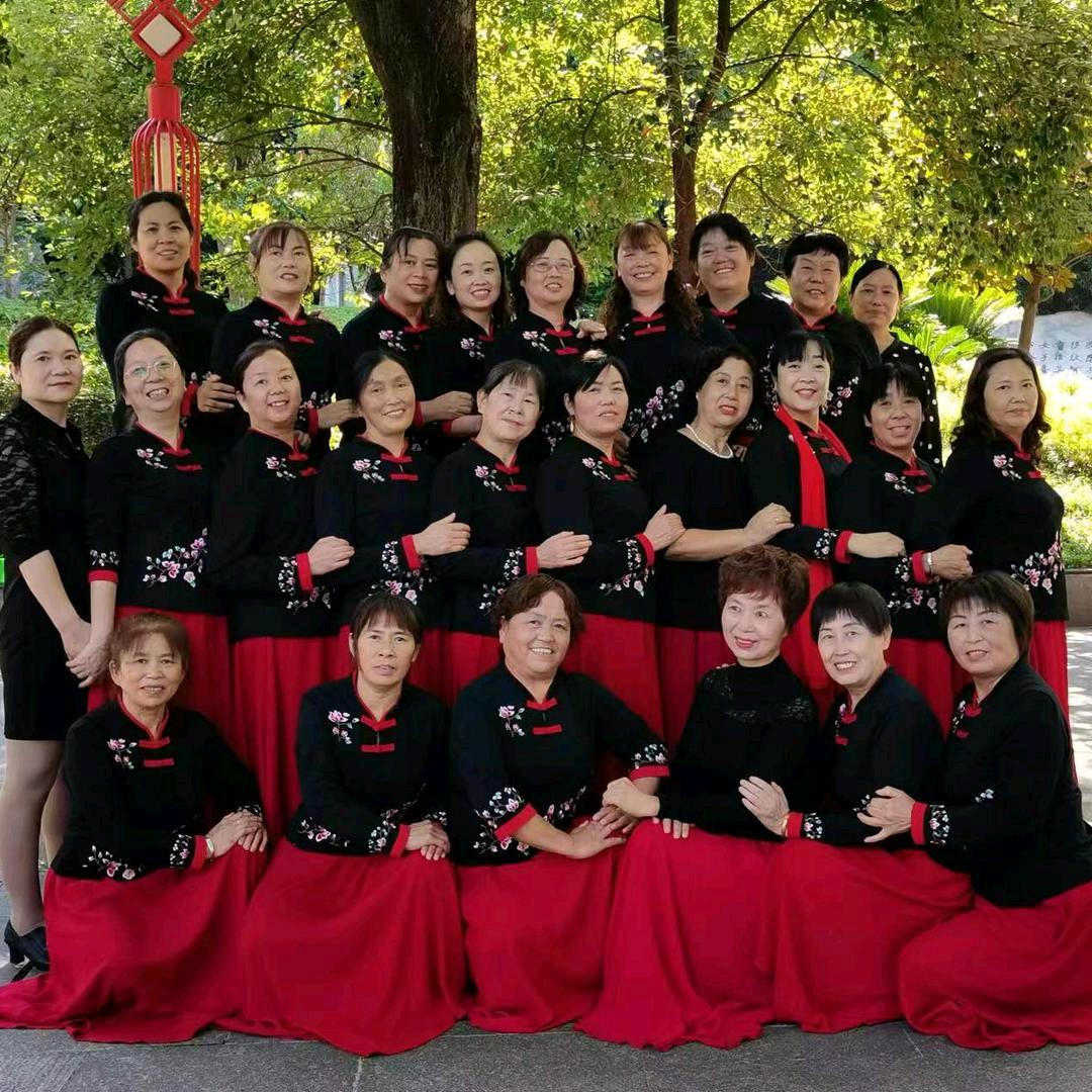 宝玉亲清