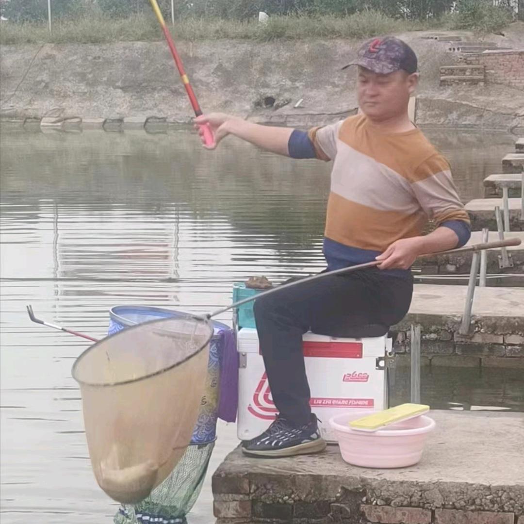 邓利钓鱼