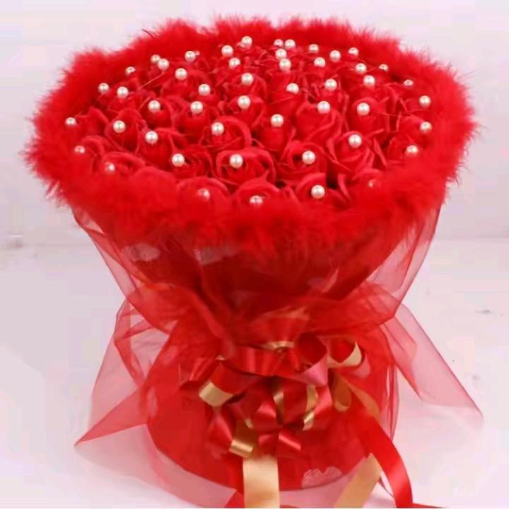 梅花连（71岁）