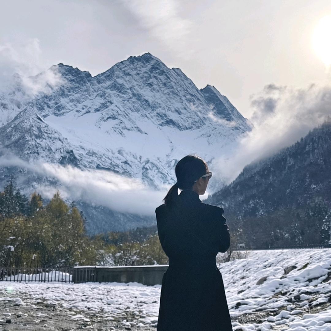 石牛村驻村干部"吴梅吕"