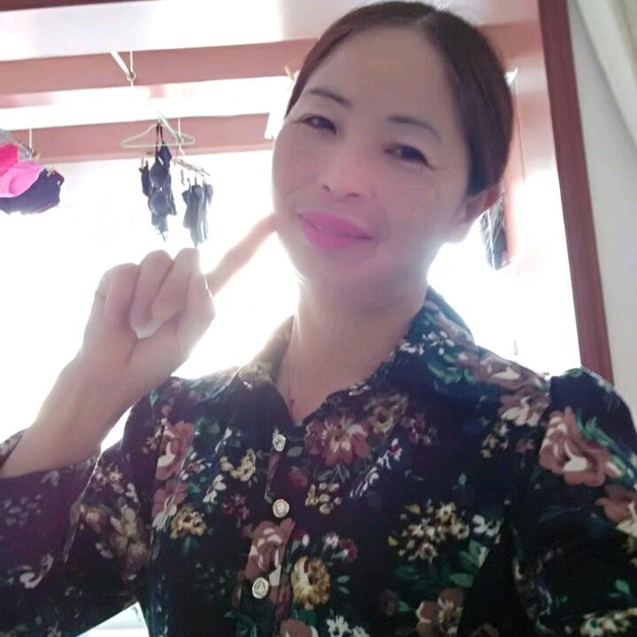 佳莲穿搭