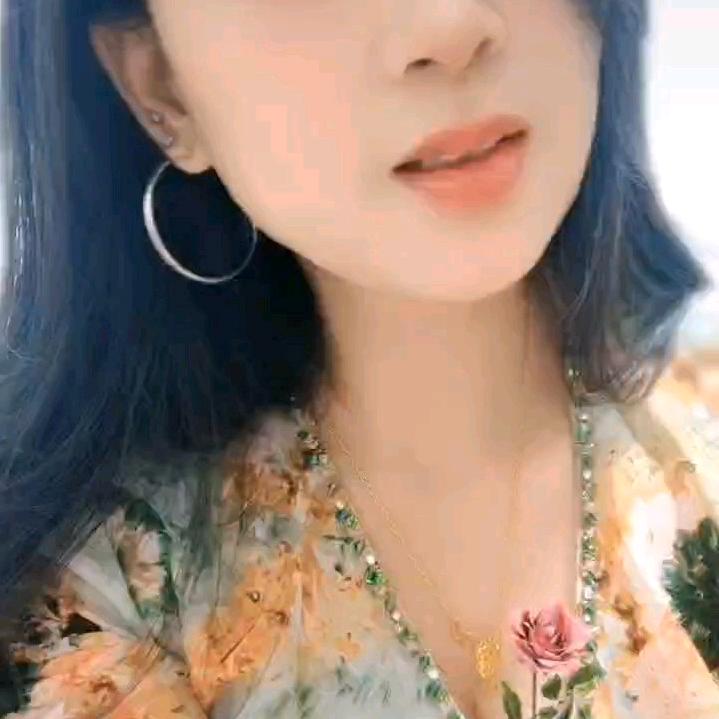 伤心女