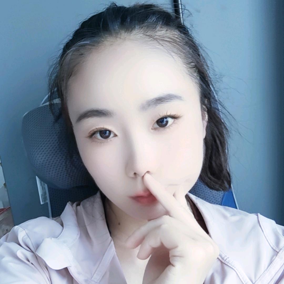 摆摊的禄然