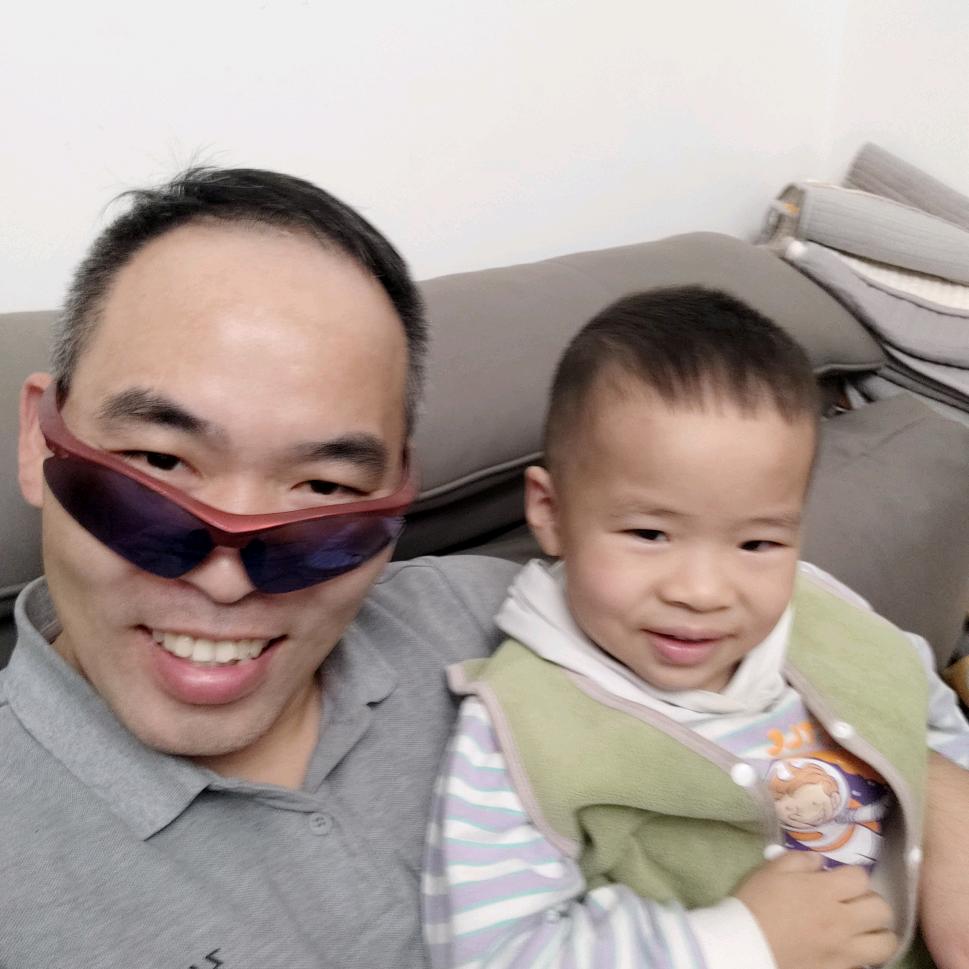 大老表户外~小短腿跑得快