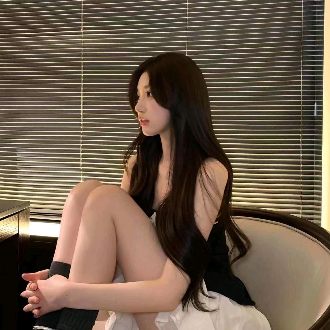 妮 妮