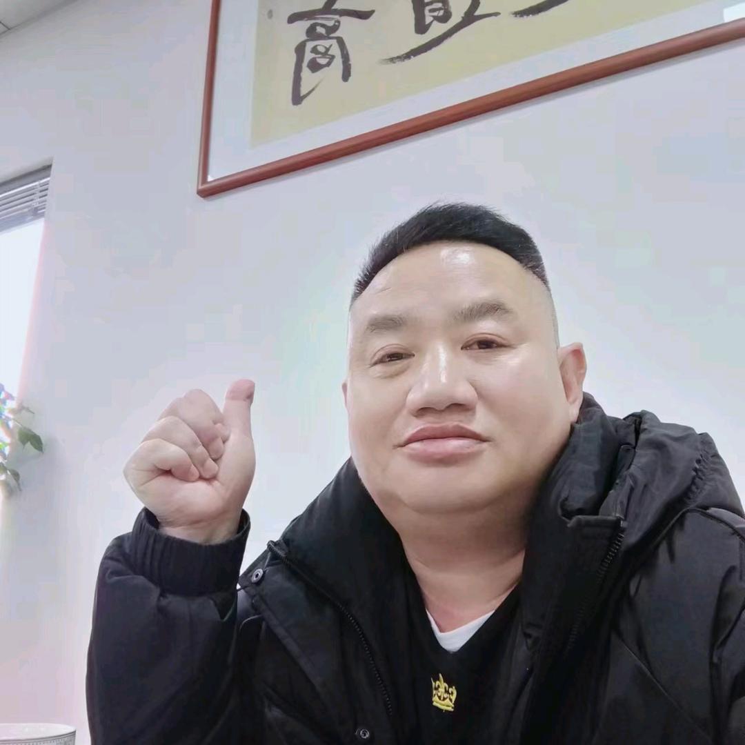 卢军