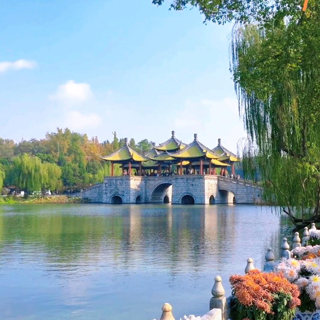 龙之霄（诗画扬州）