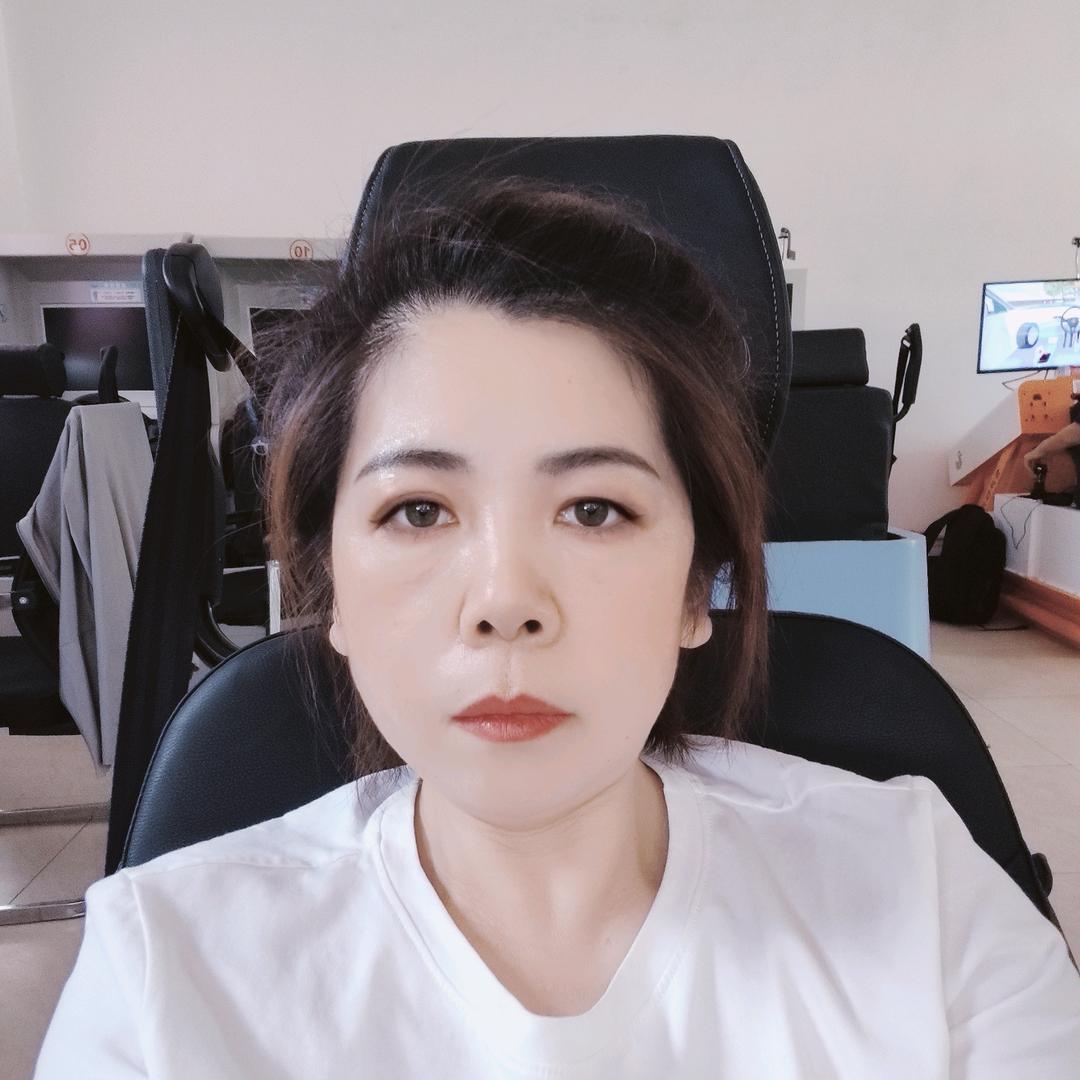 阳光驾校科二周教练