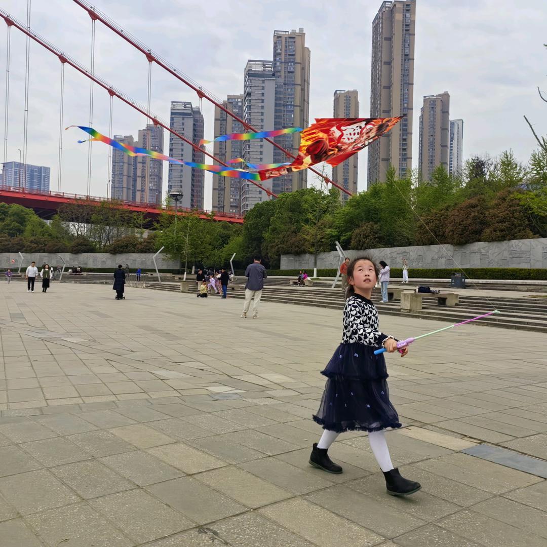严奶奶。