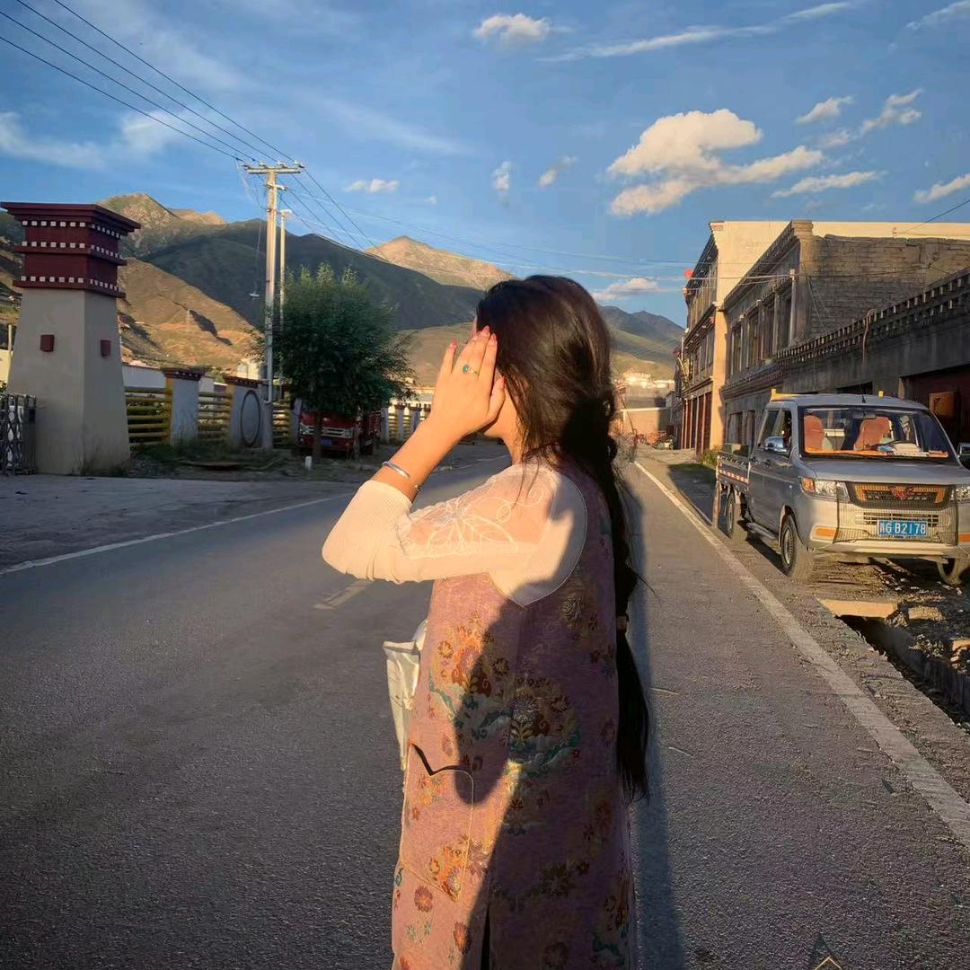 永远开开心心.🌹